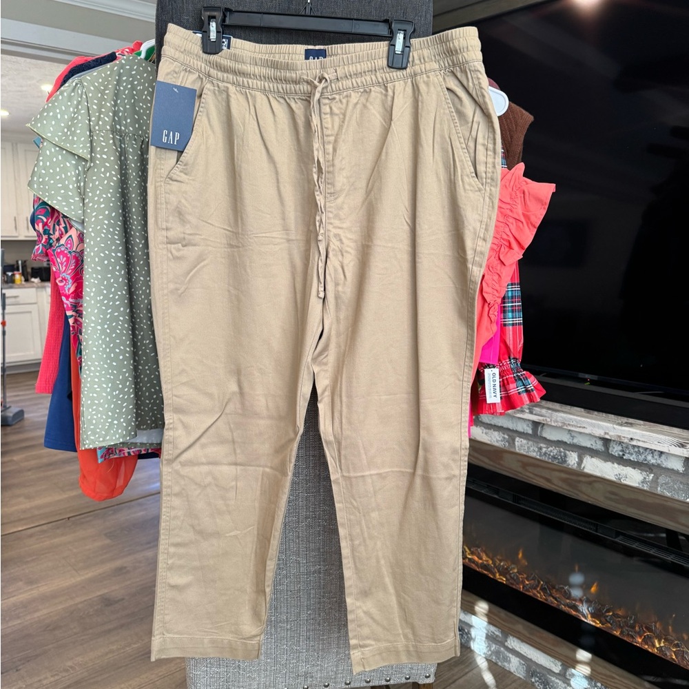 GAP Women’s Beige Joggers
